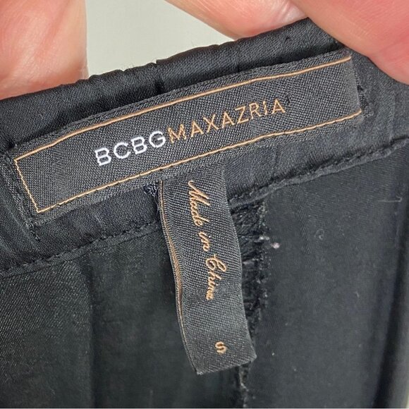 BCBGMaxAzria Satin Joggers Cargo Pants Crop Ankle Zipper Size Small Black Boho S - Picture 4 of 13